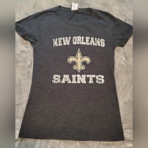 Ladies size Lg New Orleans Saints NFL tshirt